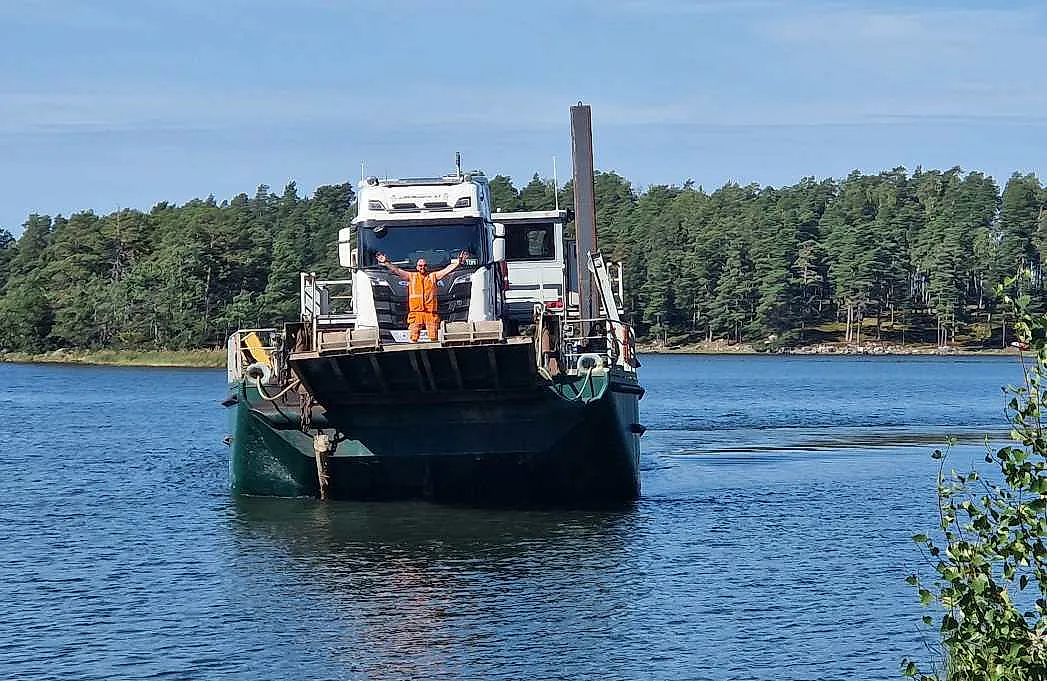 Kuljetus lautan avulla